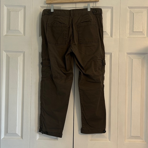 Banana Republic Dark Green Cargo Pants - Picture 6 of 7